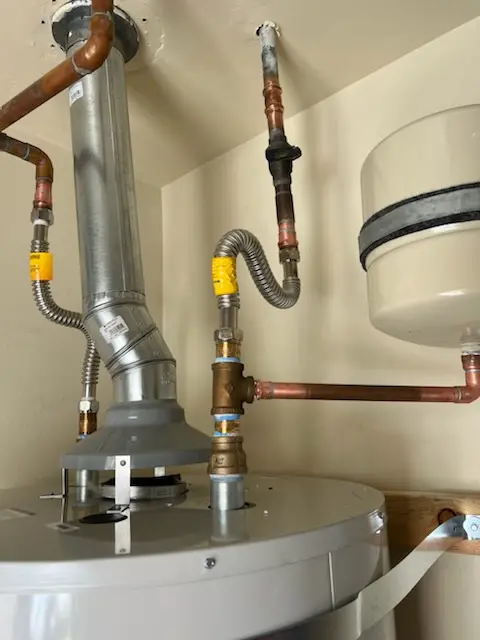 Water heater installation and plumbing repair in Highland Lake